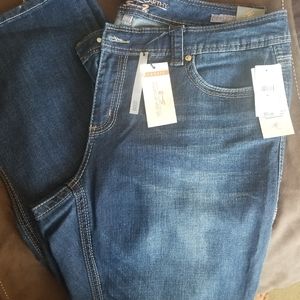 NWT MELISSA MCCARTHY BOOT CUT JEANS